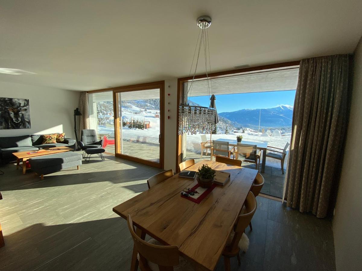Casa Admisa, Spektakulaere Aussicht, Ski In And Out, Hochwertige Einrichtung, Valserstein Und Eiche Flims Exterior foto